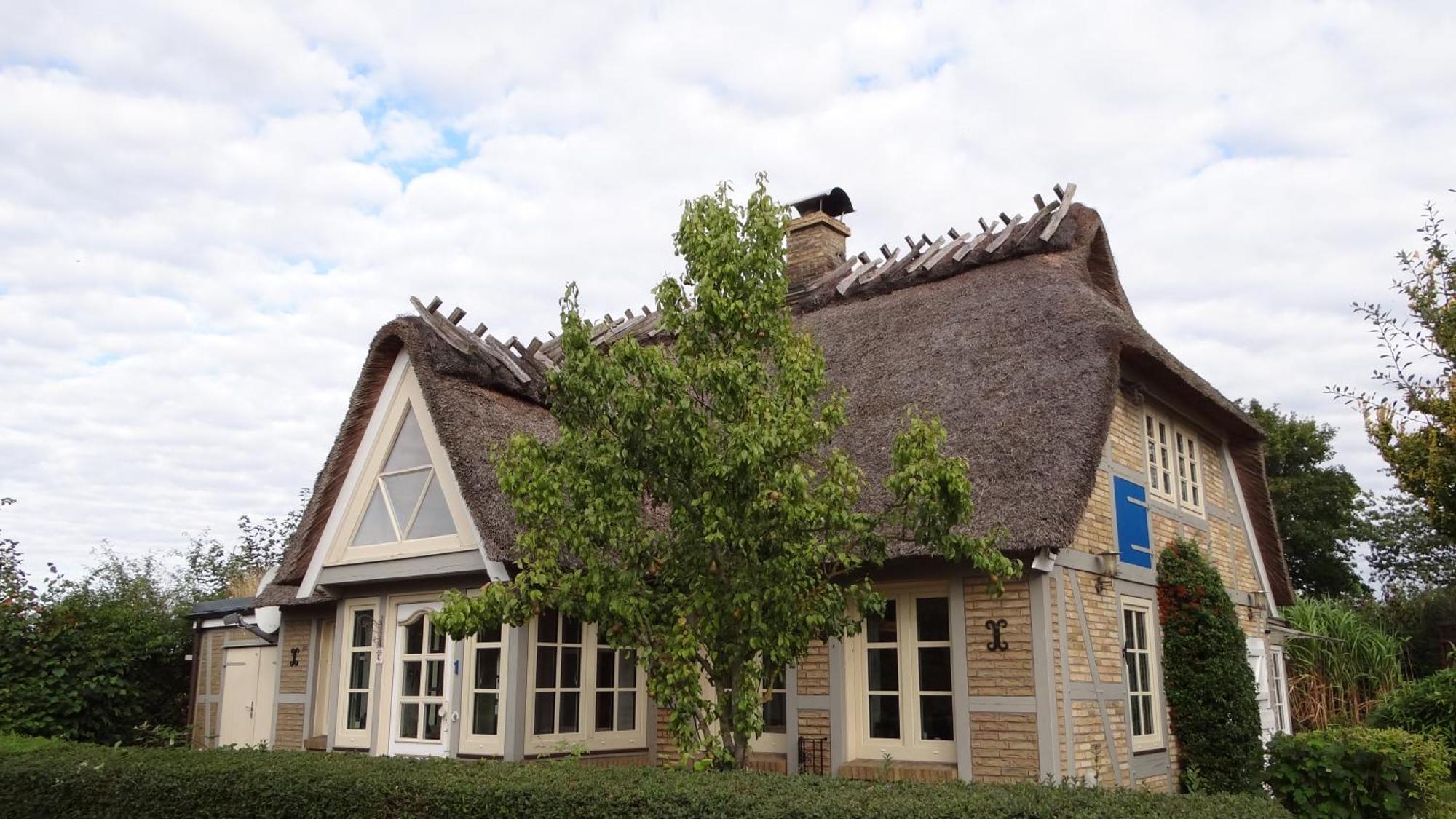 Kapitaenshaus Oersberg Villa Exterior photo